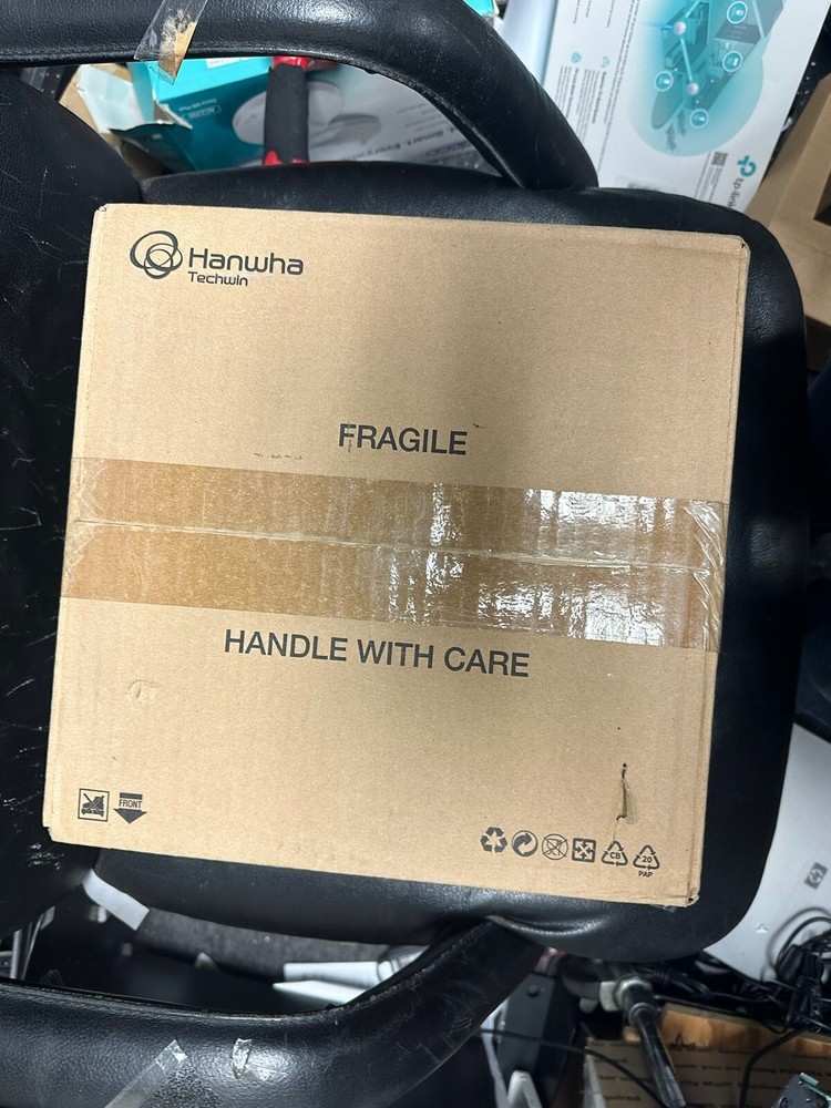 Hanwha Techwin TNV-7010RC 3MP IP Corner Mount Security Camera New