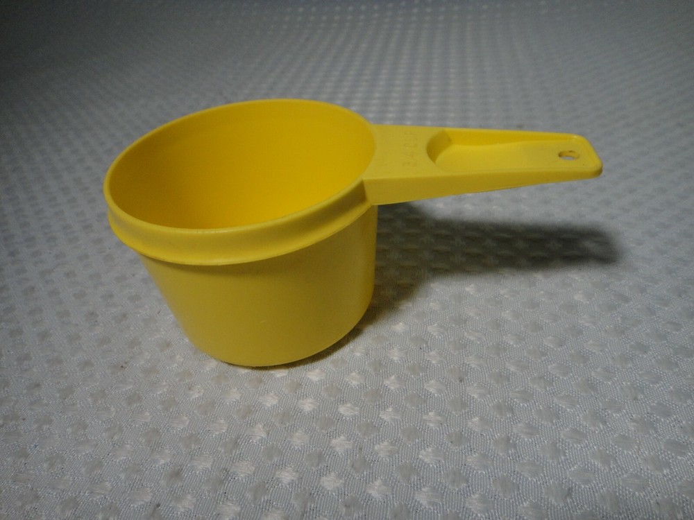Tupperware Measuring 3/4 Cup Replacement Yellow #762 Kitchen Gadget