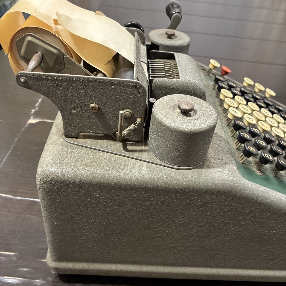 Antique 1925 Burroughs Portable Adding Machine Calculator Tape Register READ