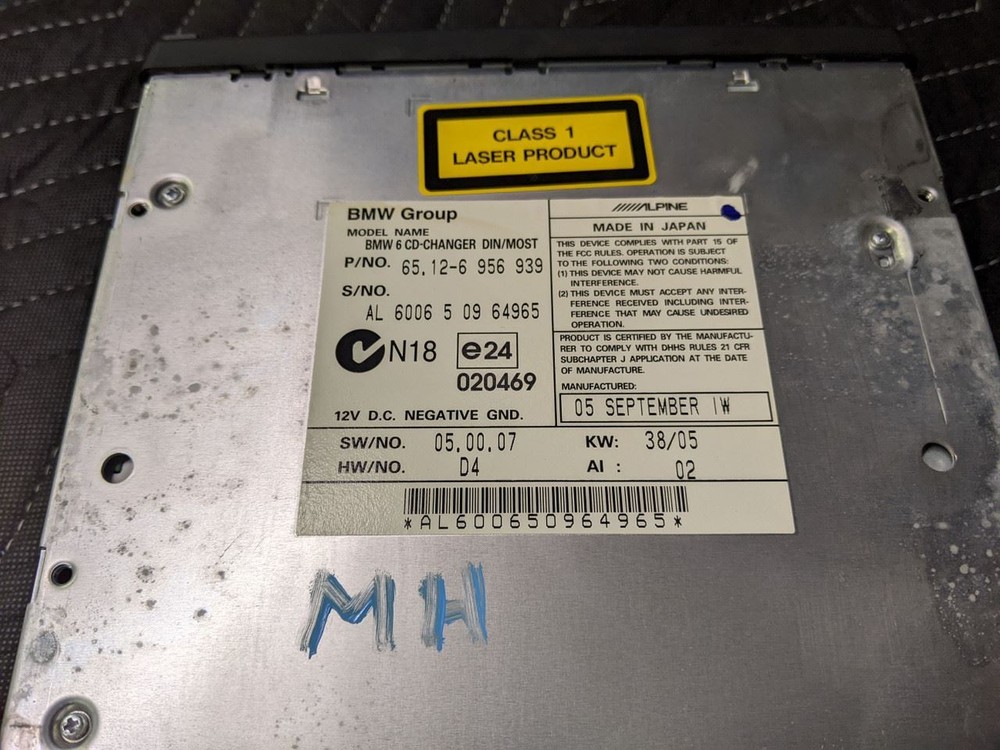 BMW E63/E64 6-Series 6-Disc CD Changer 65126956939