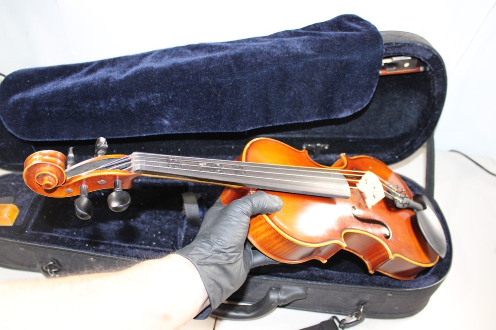 Franz Hoffman Etude Beginner Viola with Bow Case and Rosin