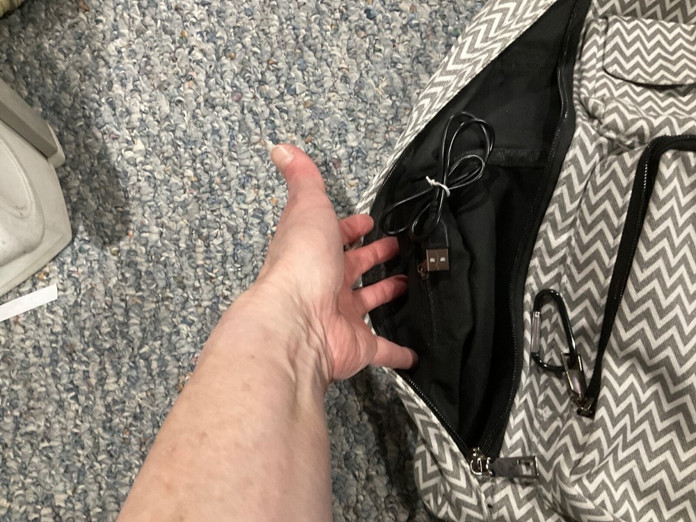 Satchel White/DARK GRAY New