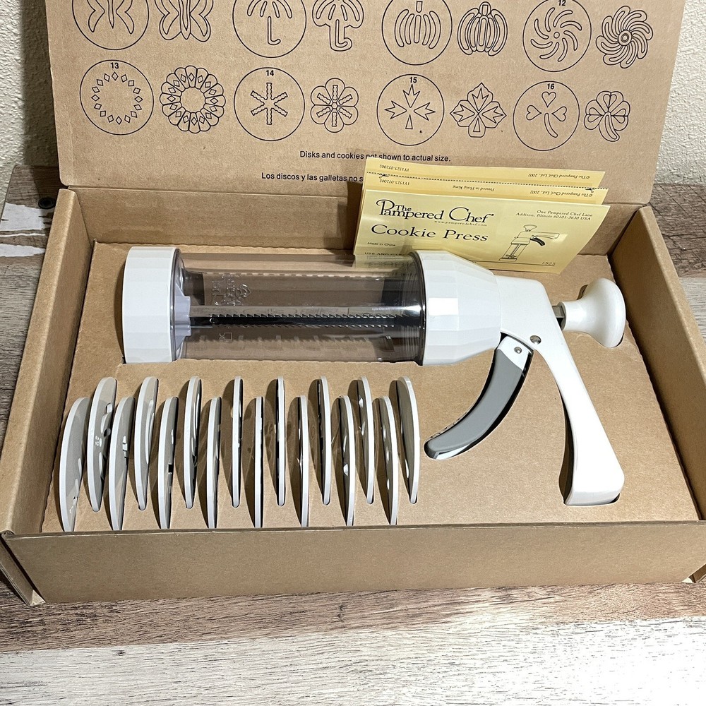 Pampered Chef Cookie Press #1525 In Original Box 16 Different Disc Patterns
