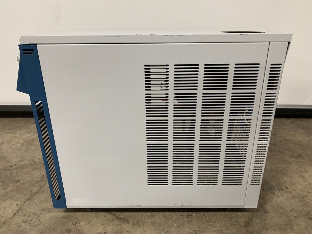 VWR Recirculator Chiller Model 1171MD