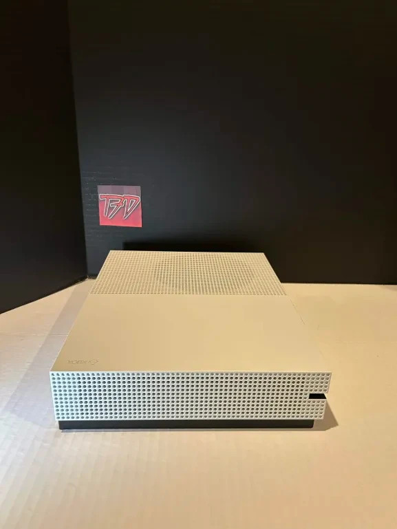 Microsoft Xbox One S White 500GB Halo Collection Open Box Complete + Controller