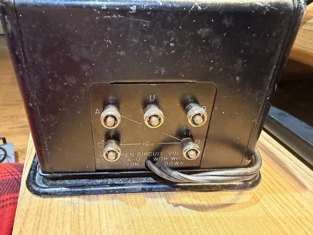 Lionel Postwar 110RW Transformer( with issues please read)