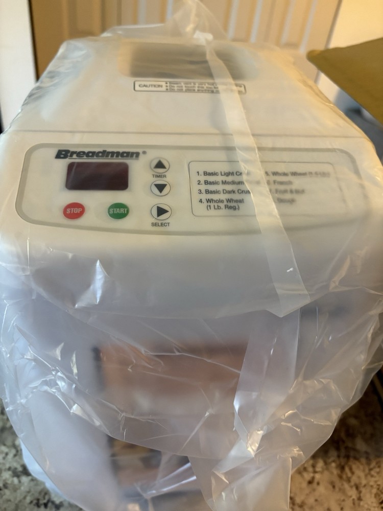 Breadman TR-440 Automatic Bread Maker 1.5 Lb Loaf Machine Brand New-Open Box