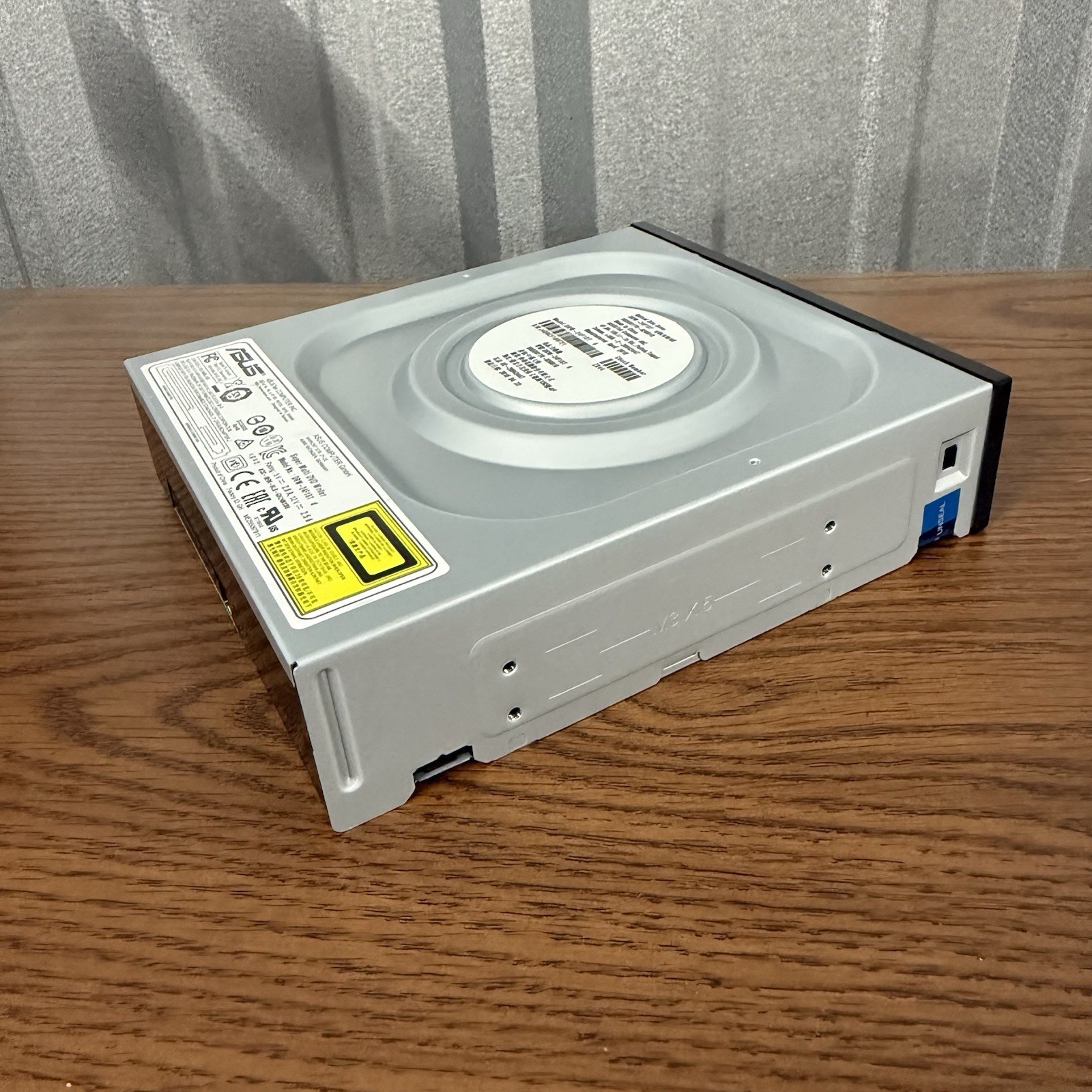 ASUS DRW-24F1ST D Internal Desktop SATA DVD Drive