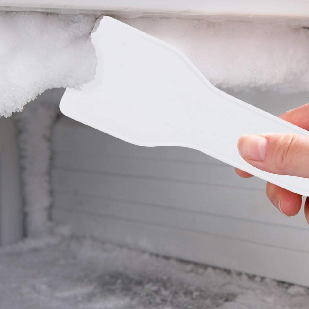 Compact Flat Ice Scraper with Gentle Round Edges - Effortless Winter Tool