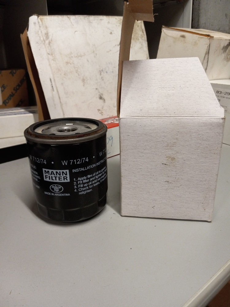 MANN Filters W 712/74