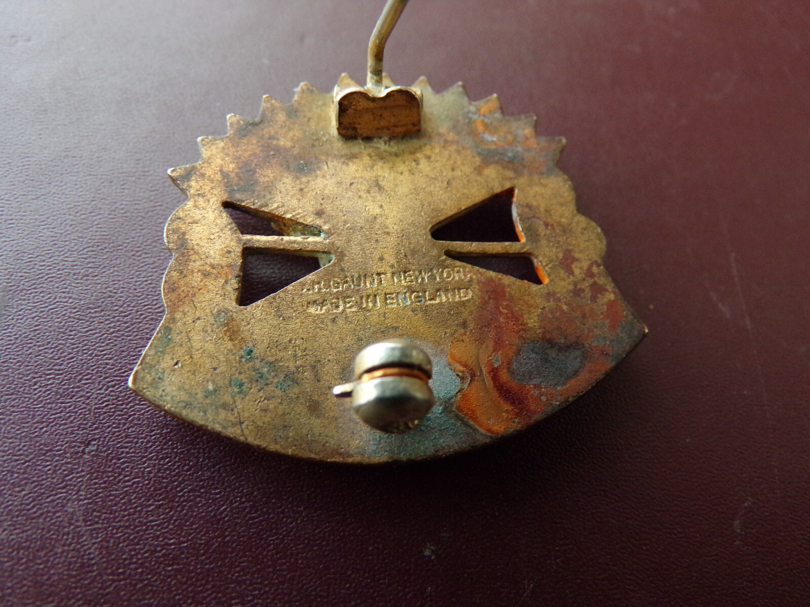 WWII US Army 4th Air Defense Artillery ADA Crest Unit Pin Gaunt Military DI PB