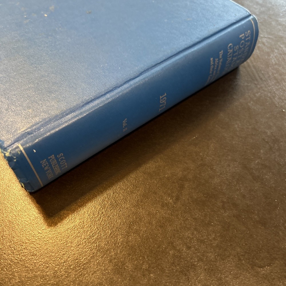 Scott's Standard Postage Stamp Catalogue 1971 Volume 2 Hardcover Book