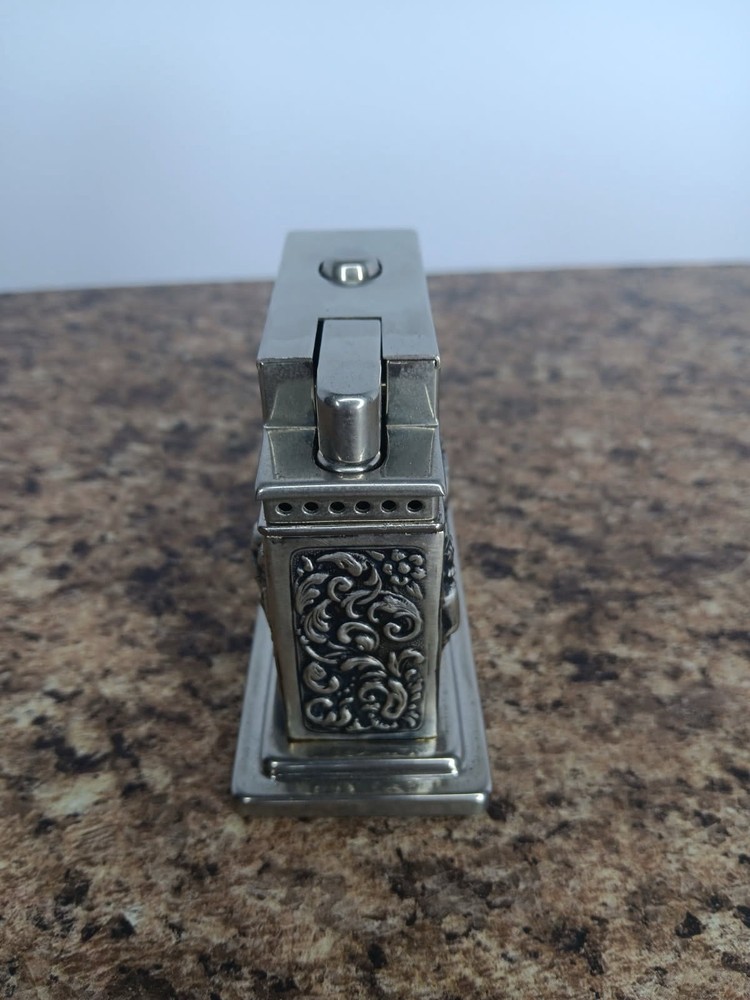 Vintage MYLFLAM .835S Silver Embossed Case TABLE LIGHTER Push Button