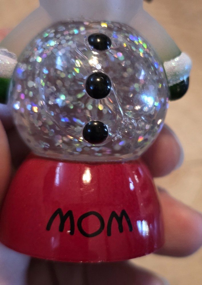 NEW LIGHT UP SNOWMAN "Mom" PLASTIC LED SNOWGLOBE
