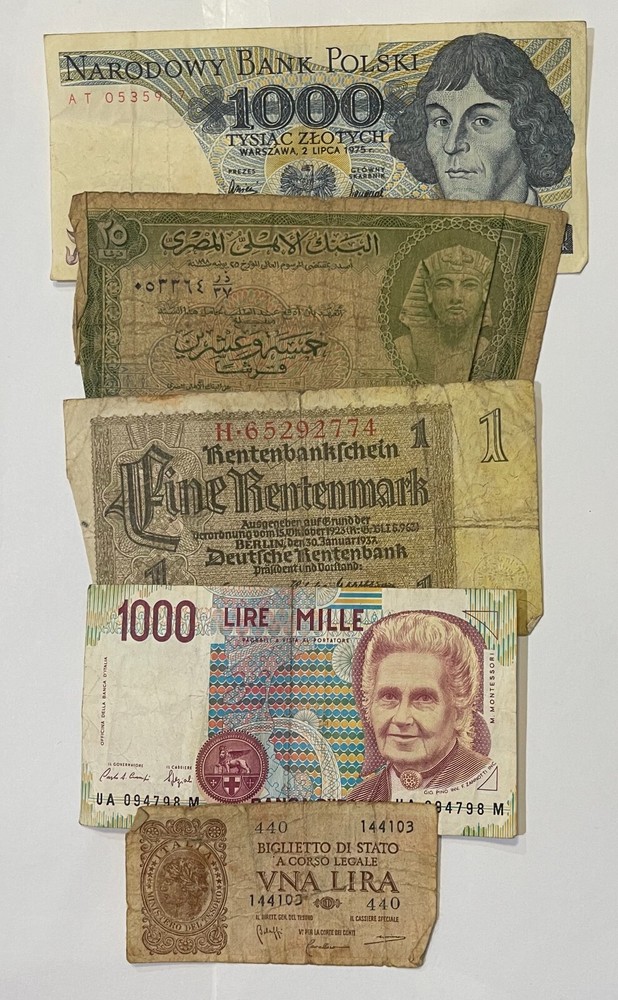 Old Foreign Currency (#608) 12 different lower grades. Some with problems nice