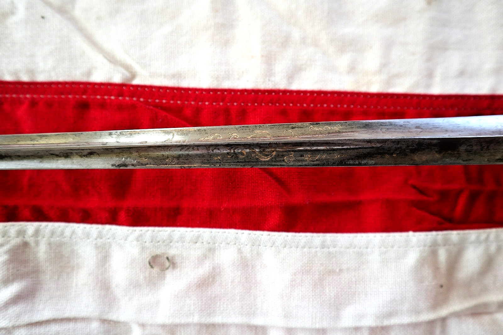 REVOLUTIONARY WAR BRITISH SILVER HILT SMALL SWORD HALLMARKED CIRCA 1770