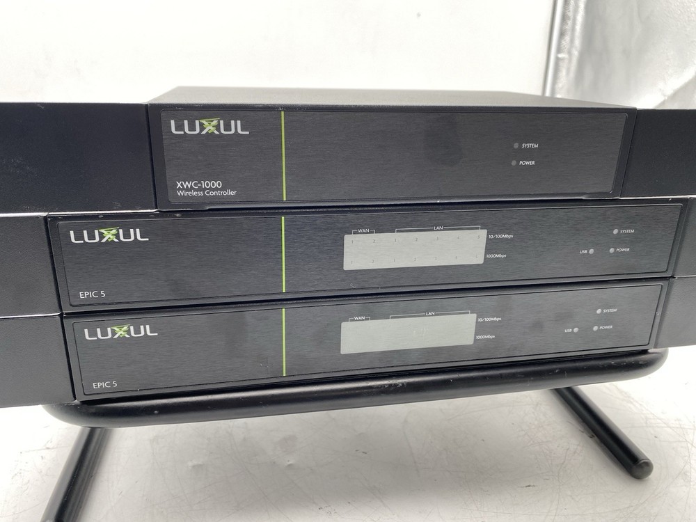 LUXUL Network Bundle XWC-1000 Wireless Controller & x2 Luxul Epic 5 ABR-5000