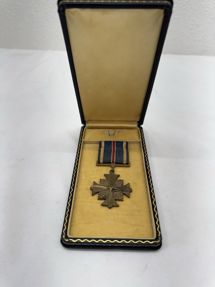WW2 Original US DFC Distinguished Flying Cross