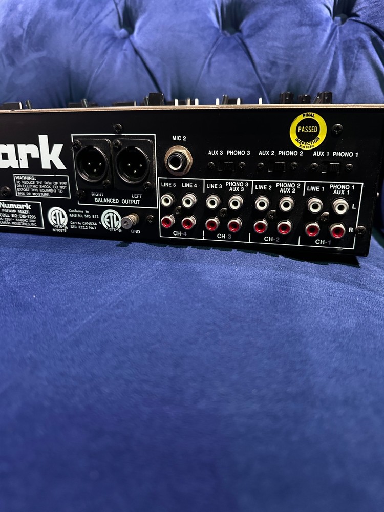 NUMARK DM1295 Rackmount DJ Mixer, 4 channels, Sampler