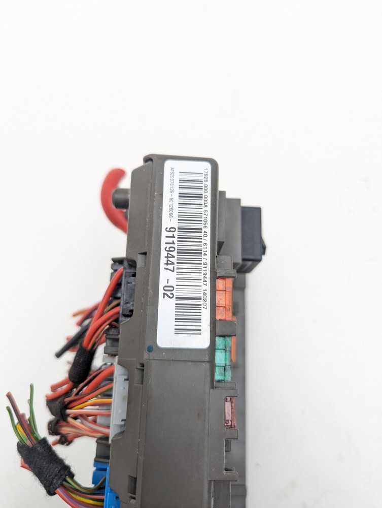 BMW E88 E90 E92 E84 1/3 Series Power Distribution Fuse Box 9119447