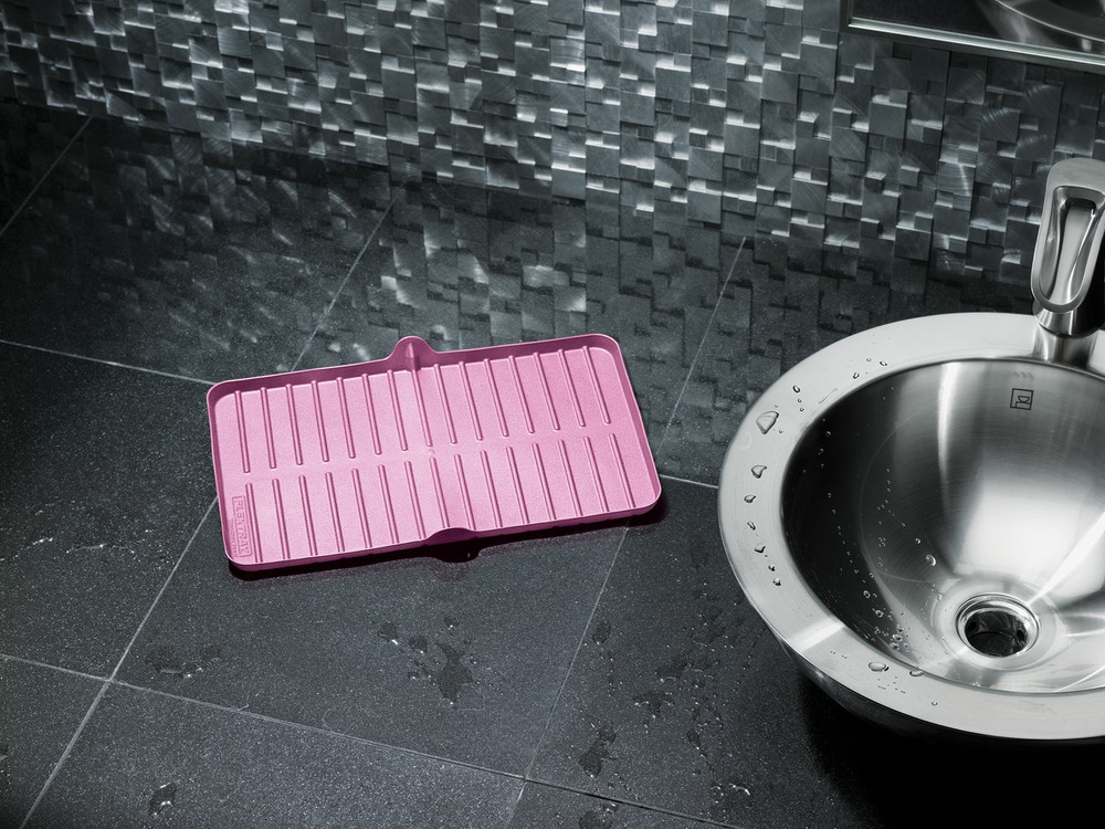 WeatherTech FlexTray With Smart No-Touch Folding 8"x13" size with ½" tall sides