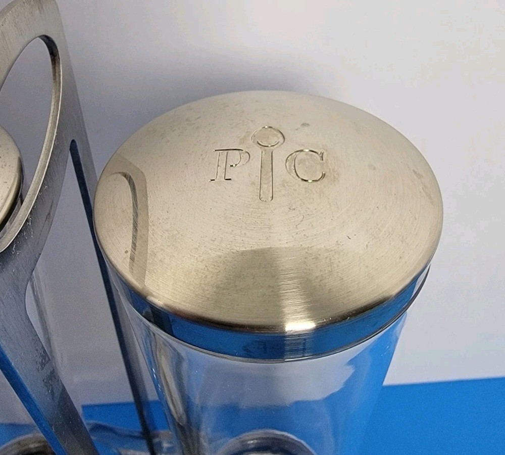 Pampered Chef Salt & Pepper Grinder Set With Grinder Caddy.