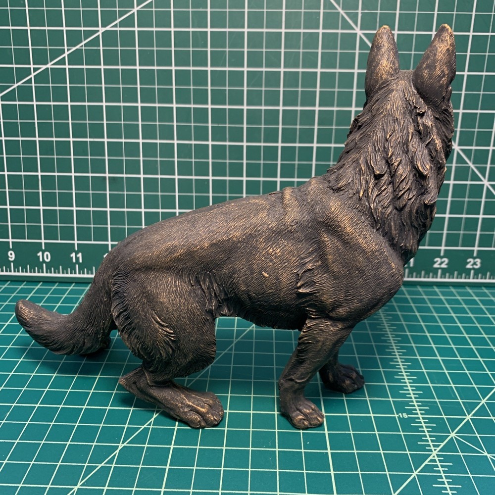 1/6 Scale Bronzed Resin German Shepherd
