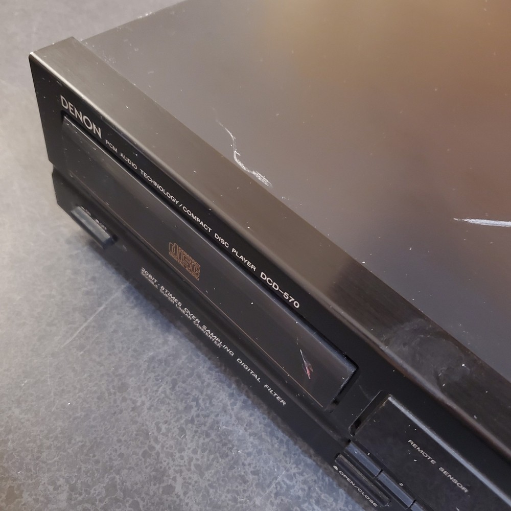 Vintage Denon DCD-570 Compact Disc Player No Remote Fully Functional