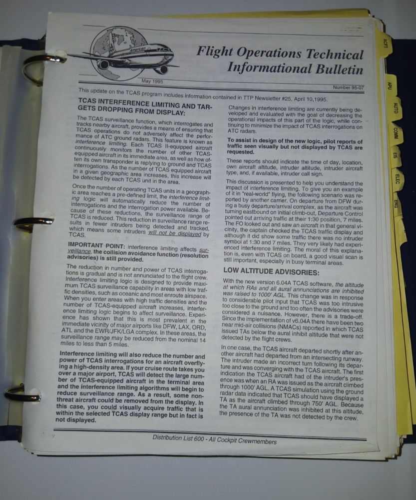 MD-11 Flight Operating Manual Vol. 2