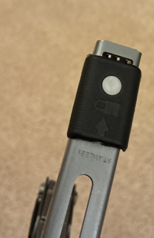 Pristine Discontinued Gerber Multi Tool Needlenose Drop Point blade with Sheath