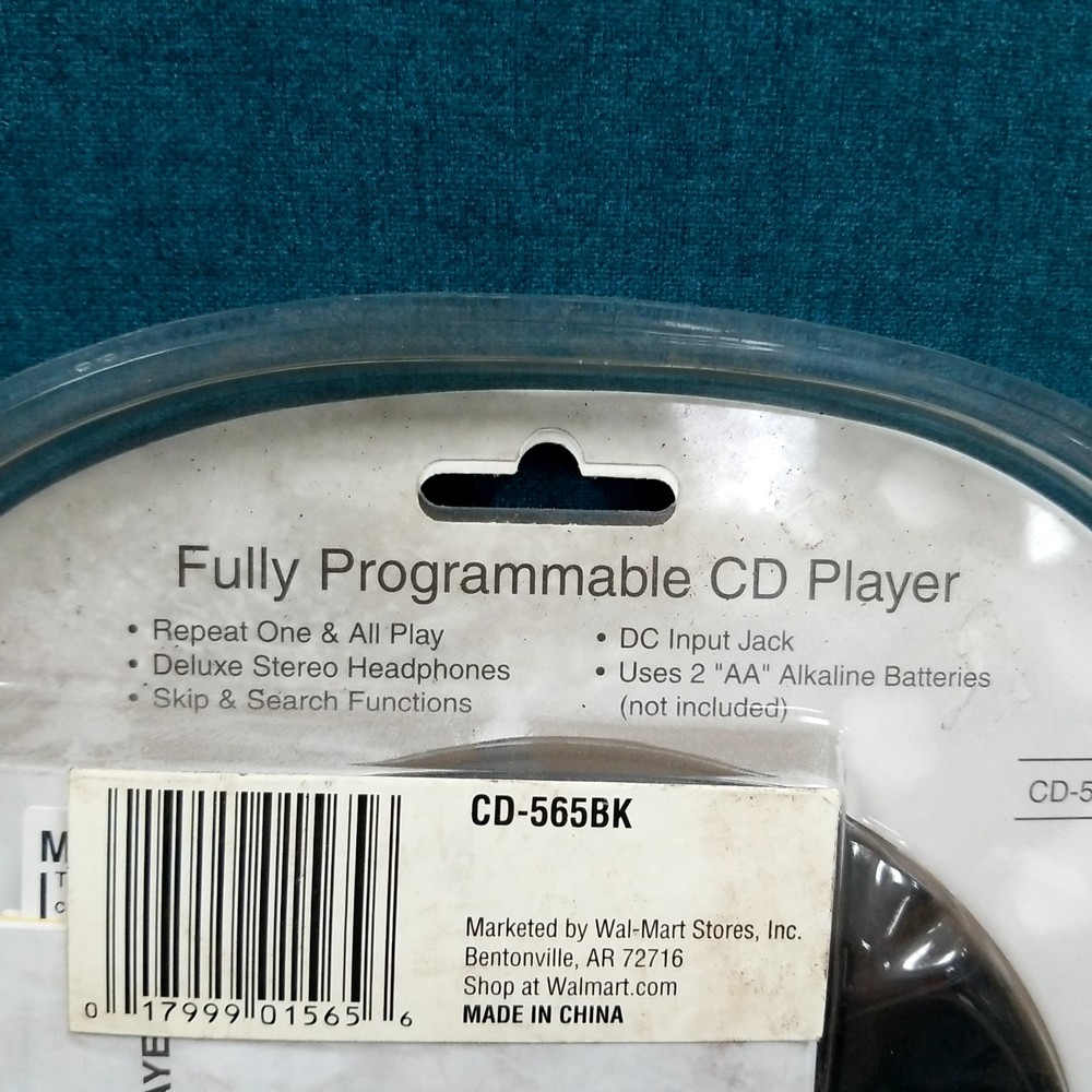 NEW! Durabrand Programmable & Portable CD Player Model CD-565 W/Headphones