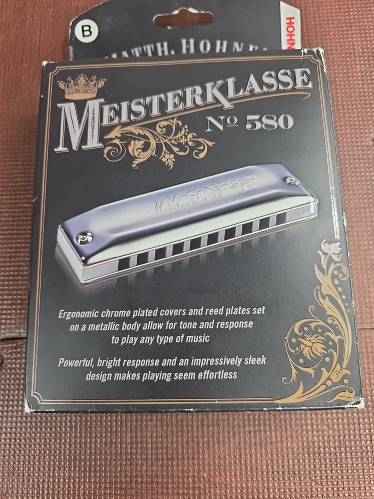 Mint in Box HOHNER MEISTERKLASSE 580 HARMONICA