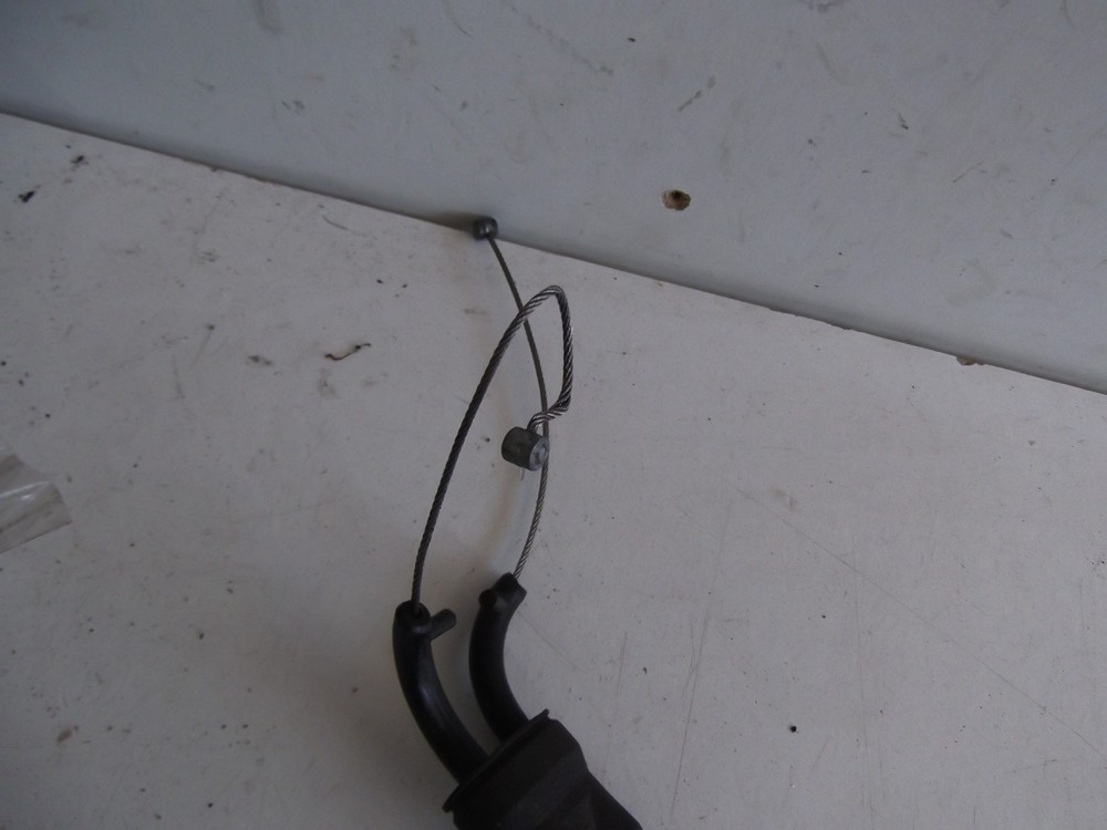 Yamaha XJ600 Diversion throttle cables,
