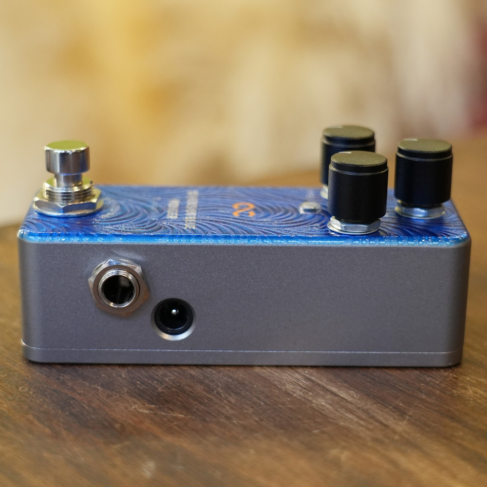 One Control Dimension Blue Monger Modulation Guitar Effector