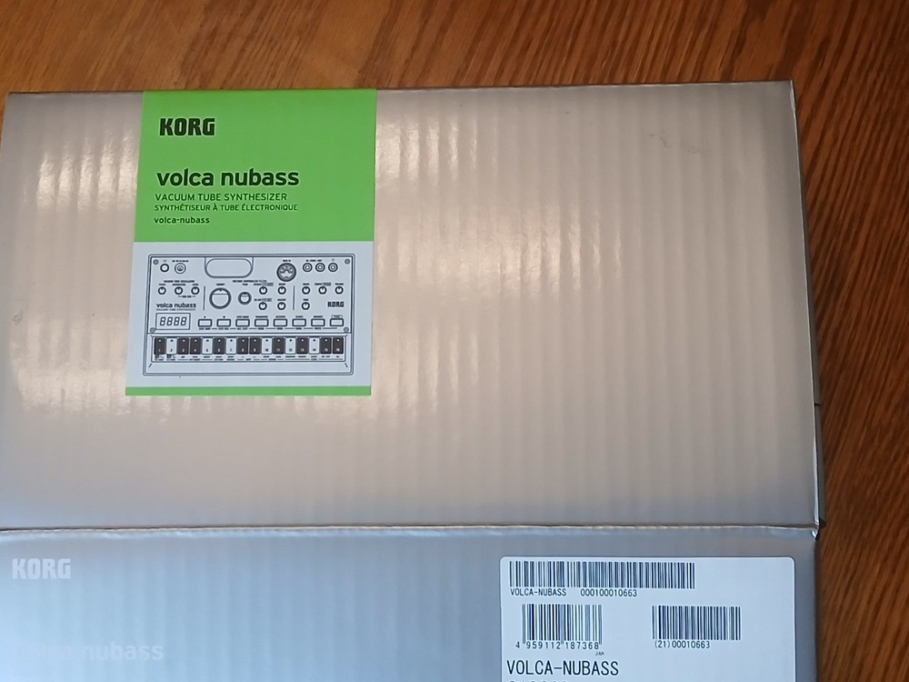 Korg Volca Nubass synthesizer