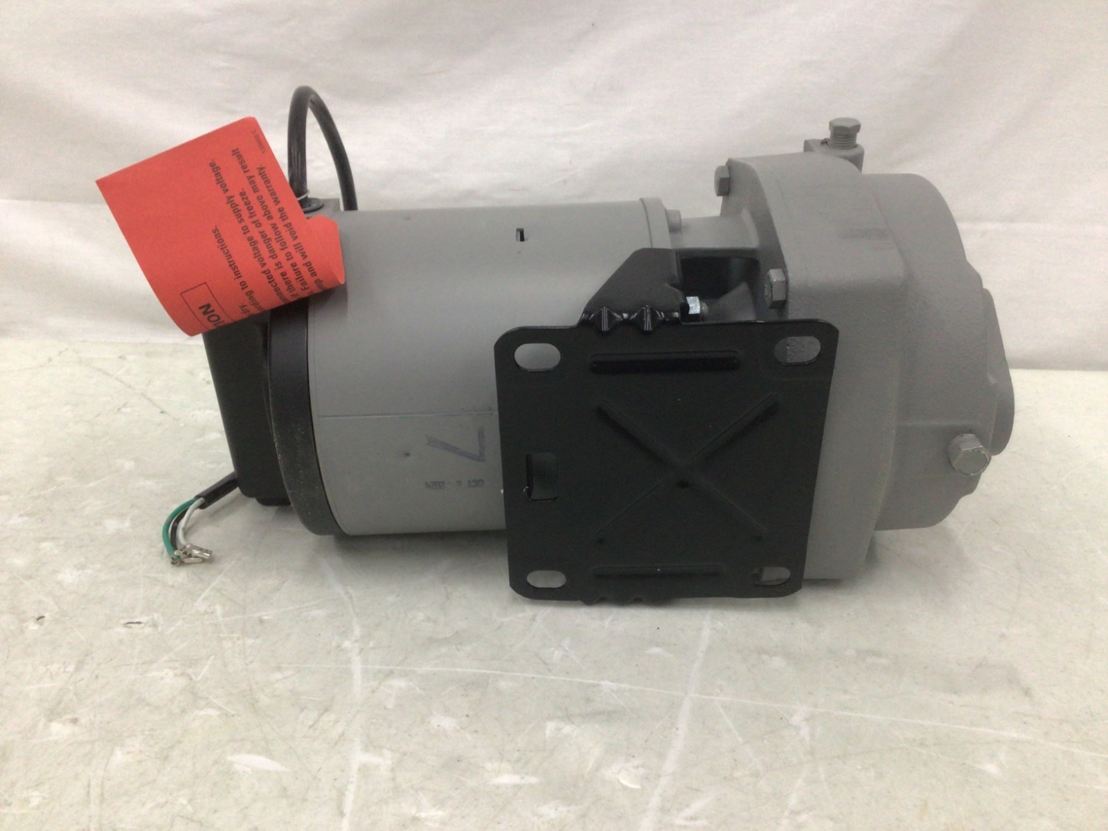 Dayton 1D873 Convertible Well Jet Pump 1 hp, 10.6 gpm, 135 ft Head 115/230V ph1