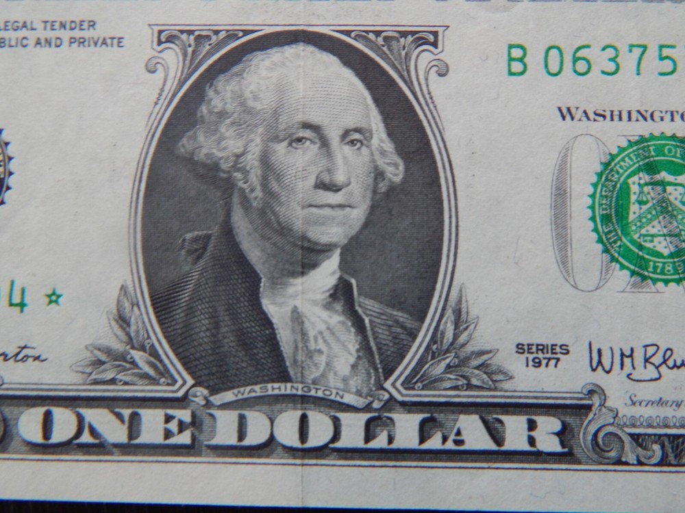 1977 Star Note 1 U.S. Dollar Bill With HUGE Cutting Error and number align