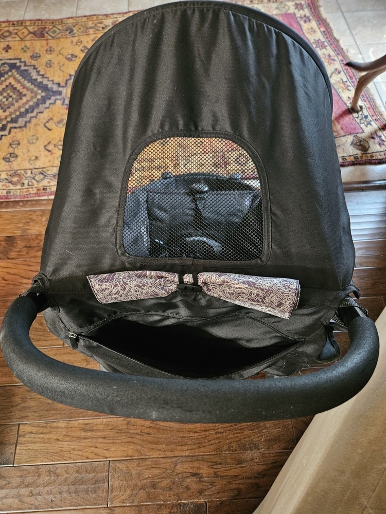 (Used-In Great Condition) Bitax Lightweight Stroller, Black, Foldable