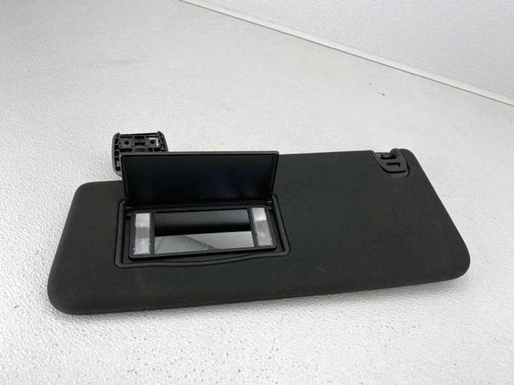 2019-2023 Dodge Ram 1500 Pickup Left Driver Sun Visor Illuminated Black