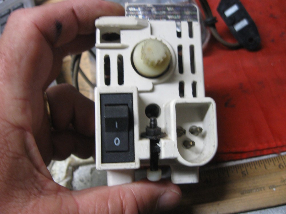 Singer 5830 C Sewing Machine Motor Light Socket On/off Switch GAC 12-8