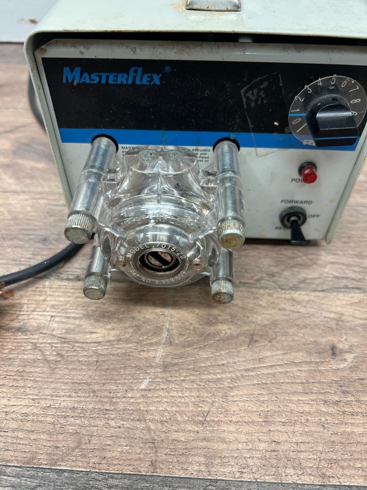 Cole Parmer Masterflex 7520-00 Variable Speed Perstalitic Pump with 7015-20 head