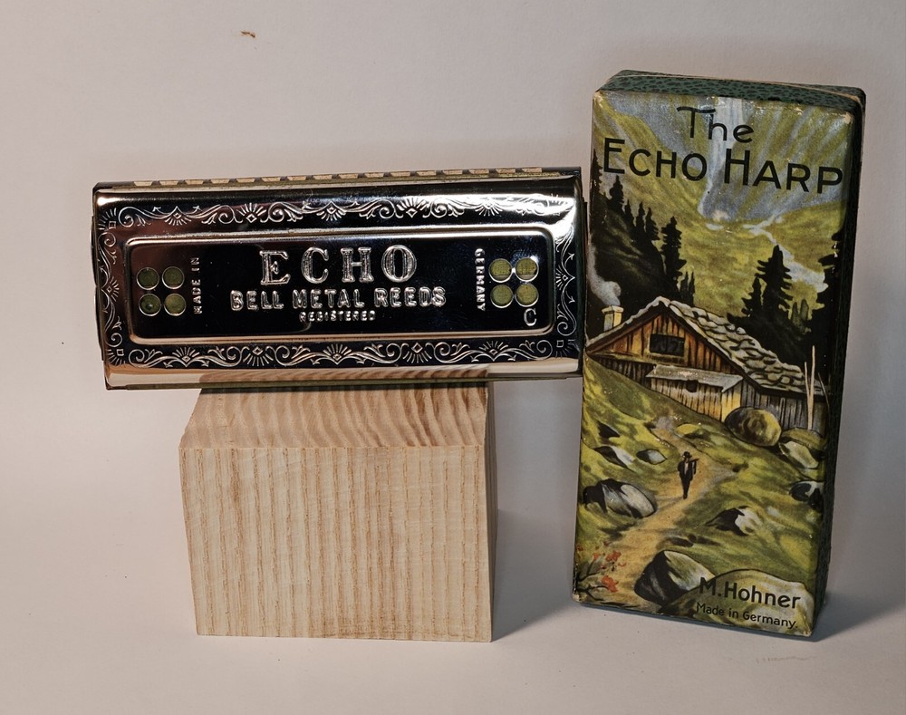 HOHNER ECHO HARMONICA Germany Case Vintage