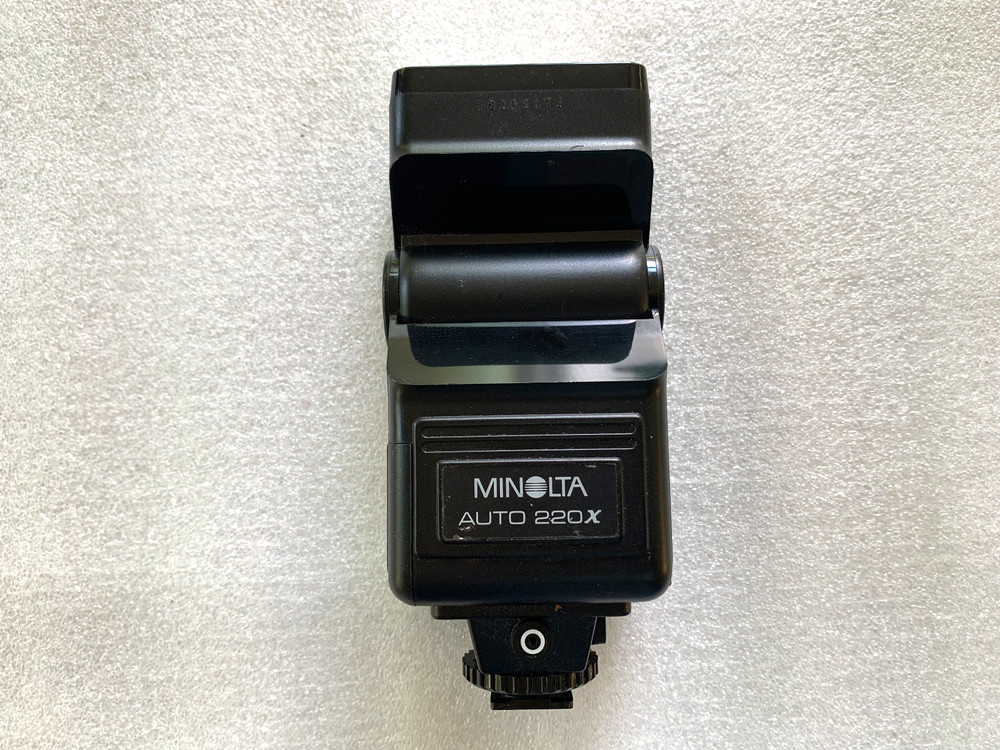 Minolta Auto Flash 220x Shoe Mount Flash TESTED