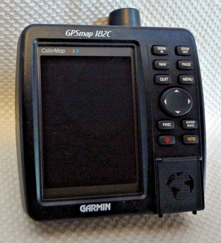 GARMIN GPSMAP 182C MARINE CHART PLOTTER FISHFINDER GPS w PWR ANTENNA KNOBS COVER