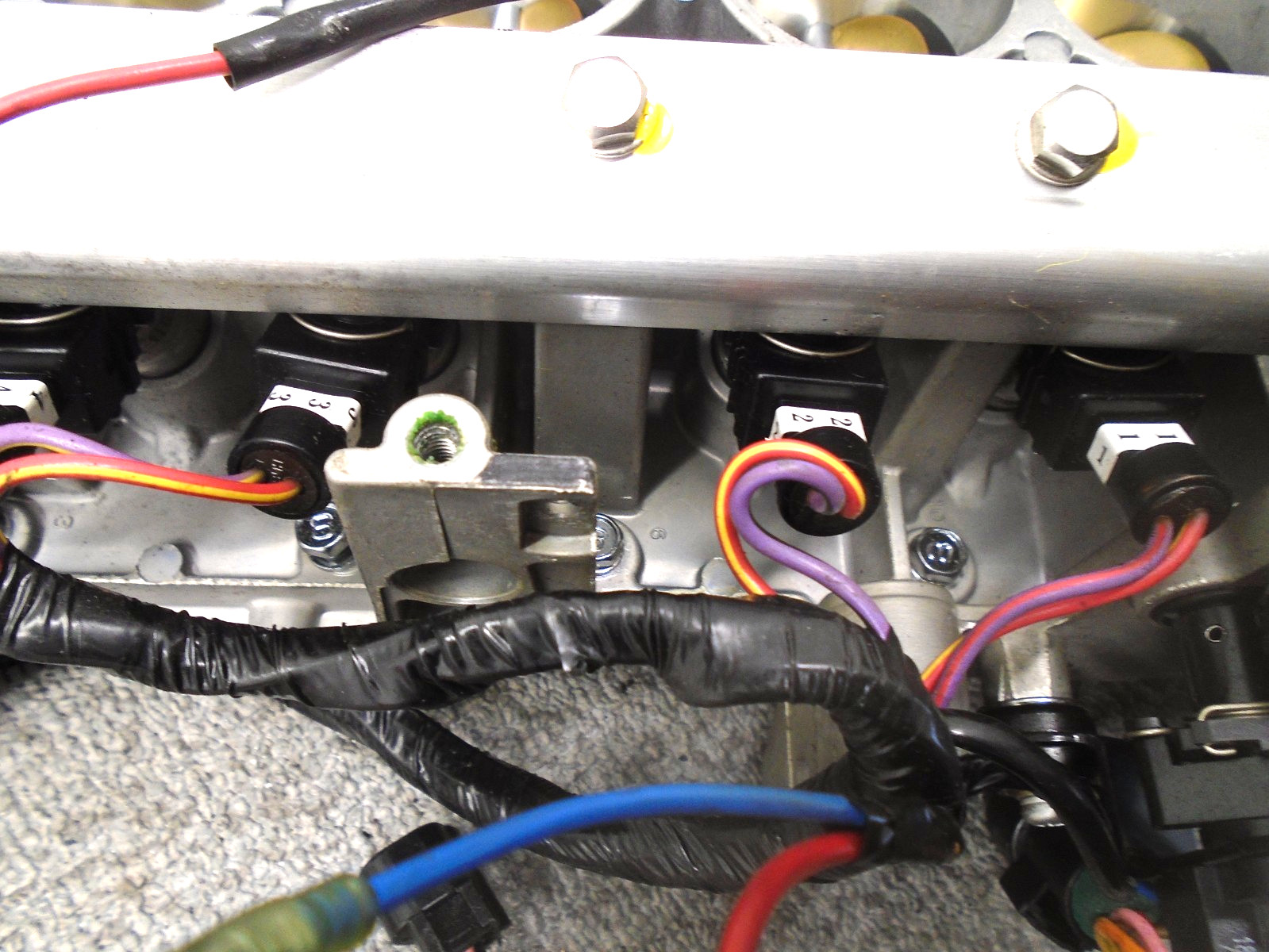 Yamaha OX66 2001-2005 150-250 Hp FUEL INJECTION NOZZLE ASSY 67H-13751-00-00