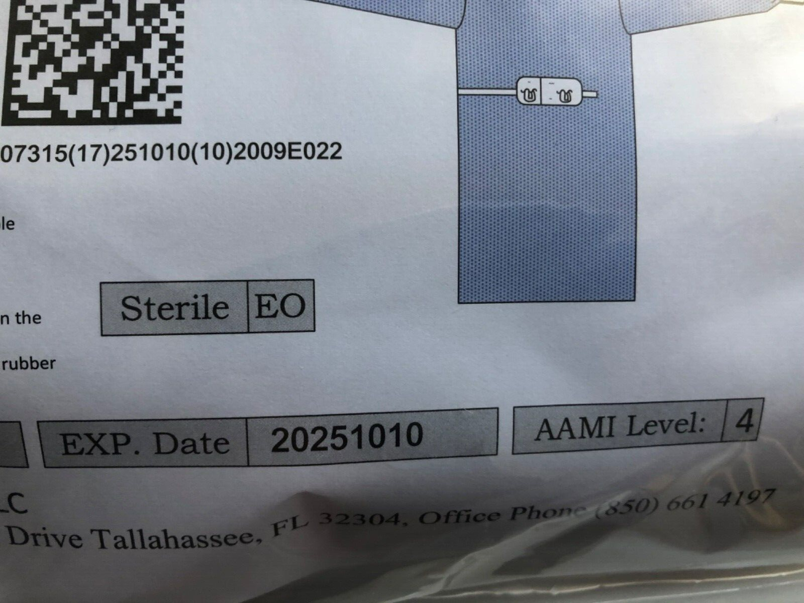 28 Units - Sterile Blue Surgical Gown Size XL AAMI Level 4 w/ Hand Towel 10/2025