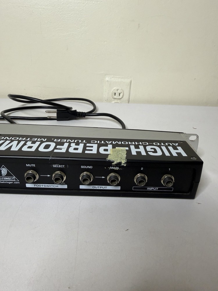 Behringer BTR2000 Rack Tuner 19” w/ Metronome