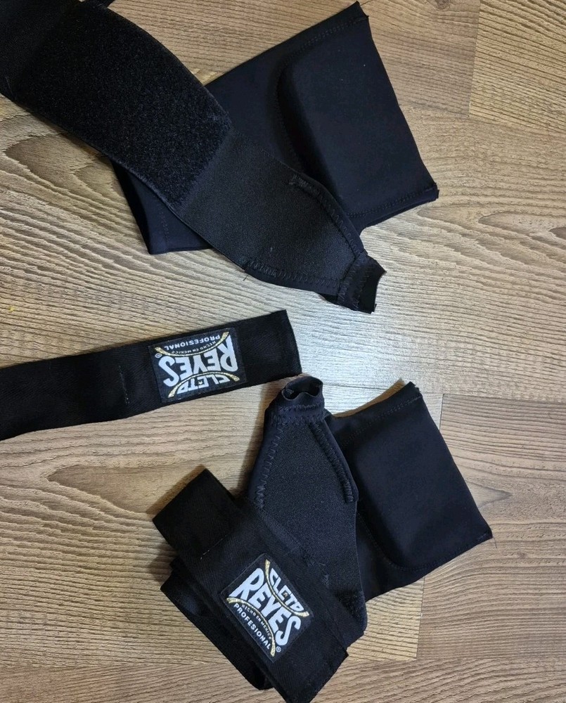 Cleto Reyes quick HandWraps
