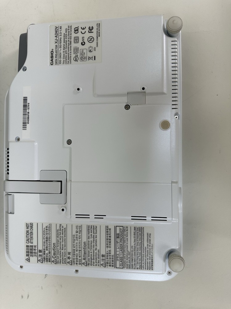 Casio Data Projector XJ-A240V HDMI Computer Connection Remote