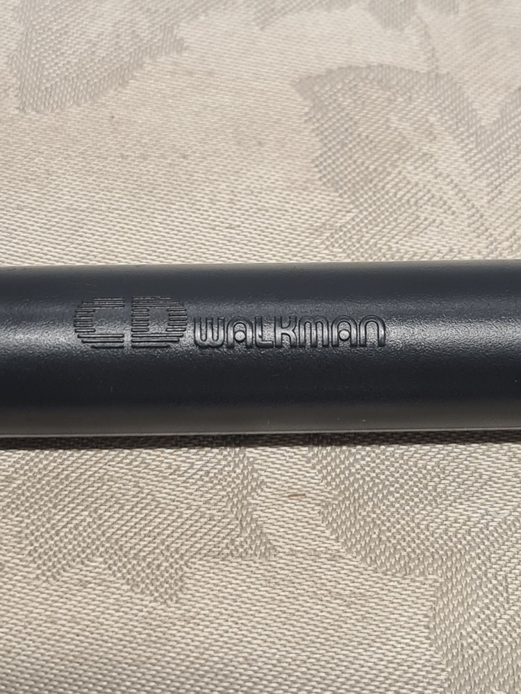 SONY Walkman D-EJ915 CD Player & Battery Case